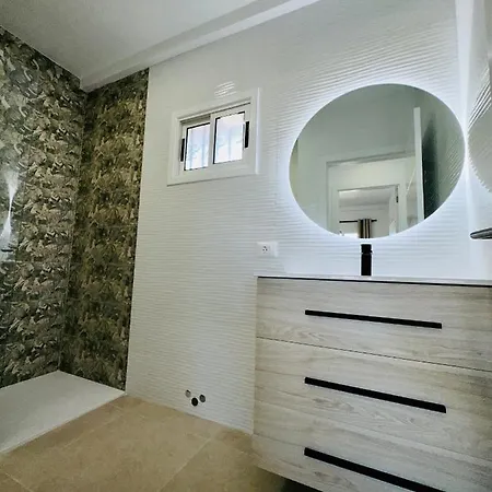 Newly Renovated Vistas Muelle De Cristianos Pier View Free Wifi Appartement