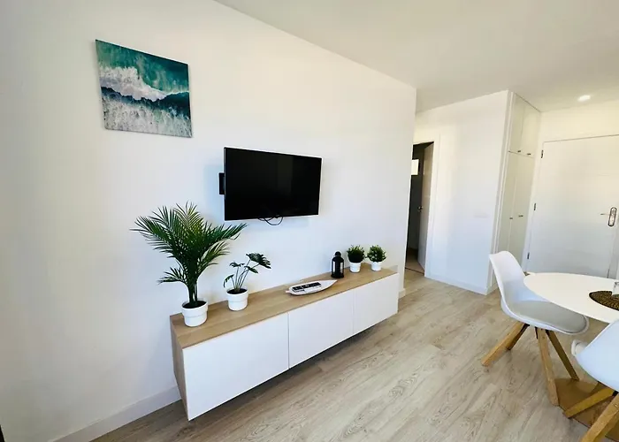 Newly Renovated Vistas Muelle De Cristianos Pier View Free Wifi Apartman *